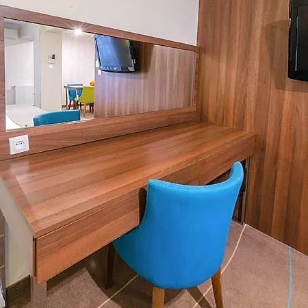 Holidayhomepl Z Balkonem Przy Plazy Aparthotel Misdroy