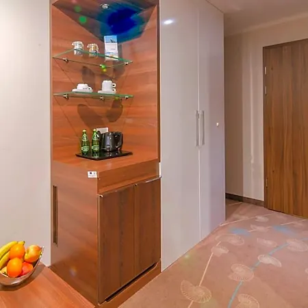 Holidayhomepl Z Balkonem Przy Plazy Lejlighedshotel
